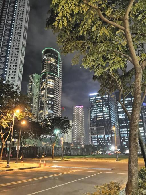 New 2Br Of 86Sqm With Parking & Netflix In Bgc Apartment Manila Exterior foto